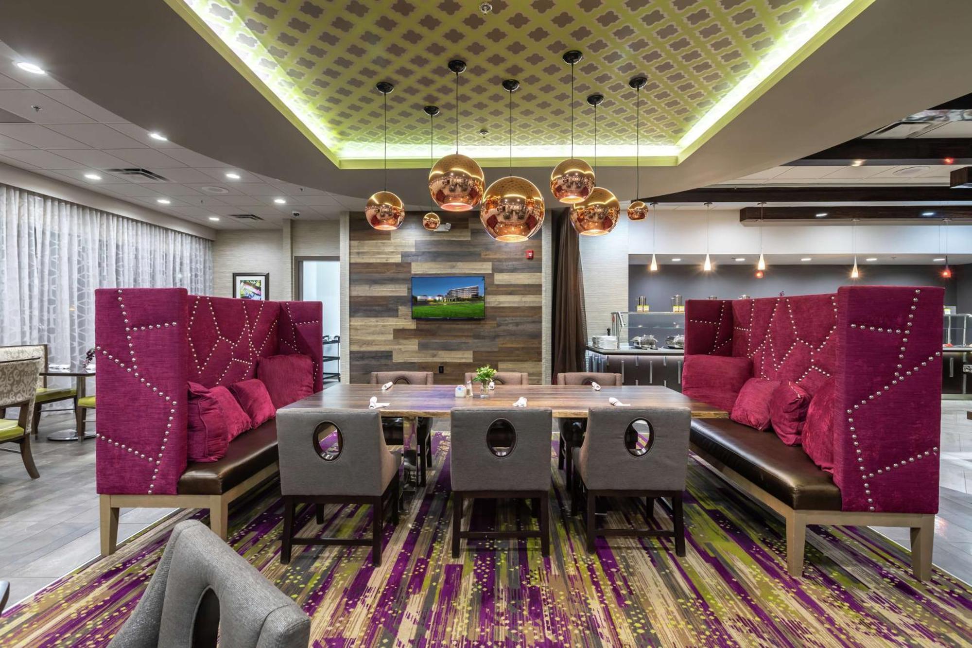 ดับเบิ้ลทรี บาย ฮิลตัน วินส์ตัน ซาเลม ยูนิเวอร์ซิตี้ Hotel วินสตัน-ซาเลม ภายนอก รูปภาพ