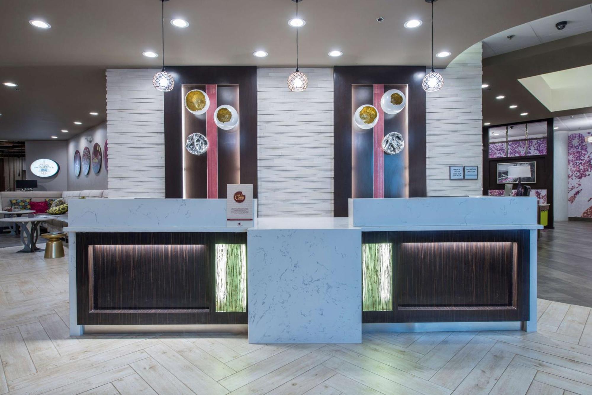 ดับเบิ้ลทรี บาย ฮิลตัน วินส์ตัน ซาเลม ยูนิเวอร์ซิตี้ Hotel วินสตัน-ซาเลม ภายนอก รูปภาพ